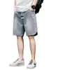Shorts Jeans Leves de Verão com Estampa de Céu Estrelado para Homens 2026, Corte Reto Solto, Calça Casual Tendência Estilo Americano de Comprimento Médio