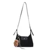 Bolsa Pequena Retrô de Textura Premium para Mulheres 2025 Nova Bolsa de Ombro para Trabalho e Dia a Dia Bolsa Dumpling Bolsa de Balde Fosca Fashion