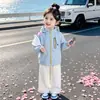 Chaqueta con capucha y cremallera para niña de comercio exterior, nueva chaqueta elegante coreana de otoño 2026, cortavientos popular para niños