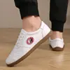 Sapatos de Tai Chi para Mulheres com Solas de Tendão de Boi e Couro de Boi, Sapatos de Artes Marciais para Primavera e Verão, Sapatos de Prática de Tai Chi para Homens, Sapatos Esportivos Antiderrapantes, Venda por Atacado do Fabricante