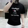 Camiseta de Manga Curta 2026 para Homens, Marca Ins Trendy de Verão, Design Estilo Hong Kong, Top Soltinho de Meia-Manga Trendy de Nicho