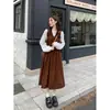 Conjunto de otoño de dos piezas de pana, estilo dulce y natural, vestido de longitud media línea A con cintura ceñida, cuello en V y diseño de tirantes, conjunto de vestido para mujer