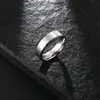 Anillos Mate y Pulidos de 4 mm, 6 mm, 8 mm para Parejas, Se Pueden Grabar con Logo Láser, Anillos de Acero Inoxidable, Anillos de Acero de Titanio