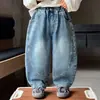 Ropa de Otoño para Niños Jeans 2026 Nuevo Estilo Guapo Pantalones de Pierna Curva para Niños Pequeños de 3 Años Pantalones Largos para Bebé Pantalones de Primavera y Otoño para Niños