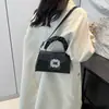 Bolsa Quadrada Pequena de Diamante da Moda 2024 Nova Linda Bolsa de Mão com Personalidade Bolsa Feminina Elegante Bolsa de Ombro Transversal Texturizada