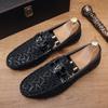 Verão Novos Sapatos Doug Homens Casual Moda Couro Macio Sapatos de Fundo Macio Moda Impresso High-end Sapatos de Amor Masculino