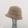 Sombrero de pescador de mezcla de lana para mujer de otoño e invierno coreano, sombrero tipo cubo cálido y versátil, sombrero retro de ala pequeña de copa redonda estilo japonés