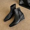 Botas Chelsea com Salto Anabela Confortáveis de Couro de Cabra Tanning Vegetal Inverno 2025 Salto Médio Zíper Lateral Bico Quadrado Pequeno Botas Curtas de Couro Genuíno para Mulheres