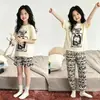 Conjunto de Tres Piezas de Dibujos Animados para Niñas Verano Nuevo Estilo Pijama de Manga Corta Ropa de Casa Súper Linda para Niños Conjunto de Pantalones Largos