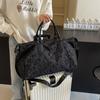Bolsa Texturizada de Grande Capacidade Nova Coleção Primavera/Verão 2026 Bolsa de Ombro Vintage Bolsa de Braço Fashion Versátil Bolsa de Viagem Personalizada
