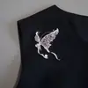 Broche de Espada Full Diamond Brillante de Trabajo Pesado Lujo Ligero para Mujer Nicho de Gama Alta Único Hermoso Pin Accesorios para Abrigo Chaqueta
