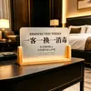 Señal individual de recordatorio de reemplazo y desinfección para salones de belleza, salones de uñas, hoteles y casas de huéspedes - contenido personalizable para tarjetas de mesa