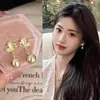Pendientes de Plata 925 con Cierre de Mariposa, Diseño de Flores Super Hada Primavera y Verano para Mujer, Pendientes Versátiles de Moda de Alta Gama, Pendientes de Temperamento de Lujo Ligero al por Mayor