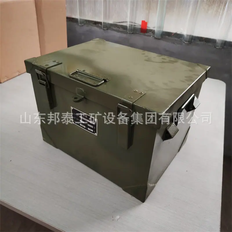 800尺寸防爆箱04.jpg