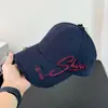 Boné de Baseball Feminino Novo Estilo com Aba Larga, Design Americano Vazado, Estrutura Rígida, Bordado, Adequado para Rabo de Cavalo, Faz o Rosto Parecer Menor