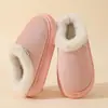 Nuevas zapatillas de algodón de moda para otoño e invierno transfronterizas con ribete de pelo y estilo étnico, adecuadas para hombres y mujeres, zapatillas de algodón antideslizantes para interiores de pareja
