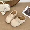 Sapatos femininos, chinelo de meia estilo novo com sola grossa retrô, sandálias de outono antiderrapantes com bico fechado, modelo versátil 2026 Birkenstock de tamanho pequeno que aumenta a altura