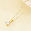 Colar elegante feminino com design clássico de cravação em garra atacado para o trajeto diário corrente de clavícula de aço inoxidável com um único diamante simples