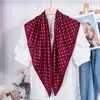 Lenço Pequeno de Seda com Bolinhas Novo de Alta Qualidade Lenço Triangular com Bolinhas Tricolor Lenço Decorativo Pequeno de Seda para Mulheres Fitas Acessórios de Bolsa