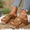Sandalias de Chancla Abiertas de Talla Grande para Mujer, Sandalias de Cuña Versátiles para Exteriores, Casuales, con Hebilla Metálica para Mujer, En Stock, Venta al por Mayor