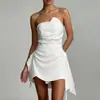 Verão 2026 Nova Moda Feminina Europeia e Americana Transfronteiriça Sexy e Elegante Sem Costas Tomara-que-caia Plissado Cor Sólida Vestido Curto