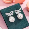 Brincos de Luxo com Laço Cravejado de Diamantes e Pérolas, Novo Estilo, Design de Nicho, Simples, Exquisitos, Modernos, Versáteis e de Alta Qualidade