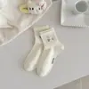 Calcetines Bordados de Gato para Mujer 2026 Nuevos Dibujos Animados Japoneses Calcetines Lindos Malla Transpirable Sin Costuras Calcetines Cortos Estilo Delgado