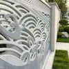 Valla exterior tallada en fibra de vidrio para áreas residenciales, patios de villas y barreras de aislamiento y división específicas para municipios.