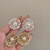 Pendientes de Flor de Fuegos Artificiales Brillantes Dulces y Frescos para Mujer, Pendientes de Metal Recortado de Lujo Accesible de Moda y Exquisitos, Pendientes de Estilo Ins de Nicho