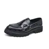 Mocasines de hombre de talla grande transfronterizos, zapatos de cuero de punta con hebilla, zapatos formales y de negocios casual de estilo británico para hombre, zapatos de oficina para hombre