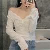 Camisa de encaje con cuello en V para mujer, nueva camisa fina de encaje hueco sexy de primavera y otoño, elegante blusa interior de manga larga