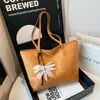 2025 Nuevo Bolso Tote de Alta Gama para Viajes Diarios de Verano para Mujer, Gran Capacidad, Simple, Portátil, Bolso de Hombro