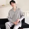 Pijama de seda de hielo para mujer en stock, nuevo conjunto de otoño de manga larga y pantalón largo, cárdigan casual simple para hombre, ropa de casa para parejas