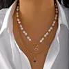Cadena de Clavícula Imitación Perla Retro Versátil de Gama Alta Personalizable Estilo Lujo Accesible Patrón Geométrico Colgante de Disco Collar para Apilar