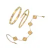 Pulseras transfronterizas de acero de titanio y acero inoxidable, conjuntos de pulseras de acero de titanio a la moda con incrustaciones de diamantes, joyería de trébol de cuatro hojas para mujer, venta al por mayor