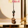 Chaveiro de Sândalo Verde Morango Pingente de Corrente para Celular Esculpido em Jacarandá Yiming Xianyuan Pingente Fofo para Bolsa