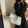 Bolsa Tote Minimalista Super Popular para Mulheres, Grande Capacidade, Novo Modelo 2026, Adequada para Estudantes, Deslocamento Diário, Uso Diário e Compras, Bolsa de Ombro
