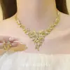 Conjunto Exagerado de Colar e Brincos Florais Banhados a Ouro Estilo Europeu e Americano para Noivas, Acessórios de Corrente para Clavícula de Vestido Pesado Estilo Palácio