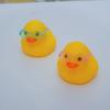 Pato Amarillo Accesorios Transfronterizos No.8 Pato Mano Limón Té de Leche Gafas de Sol Auriculares Auriculares Sombrero Juguete Regalo Venta al por Mayor