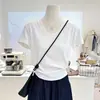 Nueva Camiseta Base de Manga Corta de Color Sólido Ajustada Adelgazante con Cuello Amplio, Estilo Coreano, Corta, Sencilla, Versátil, para Primavera y Verano, Camiseta de Moda para Mujer