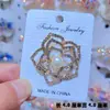 Broche de Mariposa Hueca con Diamantes AB Iridiscentes para Mujer, Pin de Mariposa de Diamantes Lujoso a Todo Color para Trajes y Abrigos, Broche Elegante y Lujoso