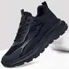 Zapatillas Deportivas Transpirables de Malla Negra 'Guerrero Negro' para Hombre, con Aumento de Altura, Suela Suave, Cómodas, Casuales, Nuevas de Otoño 2026, Transfronterizas