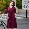 Nueva colección de otoño y primavera: vestido elegante de longitud media que favorece la figura para mujeres de mediana edad, diseñado para ceñir la cintura y crear un efecto adelgazante