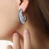 Aretes de acero de titanio con esmalte de caña de color vintage estilo Hong Kong, nicho de personalidad, huecos en forma de C, temperamento, Maillard mujeres