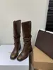 Botas western cowboy francesas retrô de salto grosso para mulheres, novas botas de cano alto plissadas empilhadas 2026