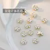 Decoraciones de Flor de Aleación para Uñas Hot-Selling Doble Capa con Borde Dorado Tridimensional Camelia Blanca de Primavera Pedrería para Uñas Accesorios DIY