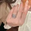 Anillo Corona de Encaje Cepillado Vintage Estilo Japonés Exquisito Fresco Gama Alta Hermoso Anillo Nuevo Modelo 2025