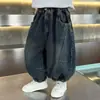 Jeans Infantis Estilo Coreano 2025 Primavera e Outono Novas Calças Casuais Largas e Estilosas para Crianças Pequenas