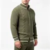 Cardigan novo para outono/inverno de 2026, estilo europeu e americano, para homens, suéter de tricô casual fashion com bloco de cores para jovens, para homens