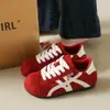 Tênis de Solado Grosso para Mulheres, Sapatos Plataforma Vermelhos, Tênis Esportivos Femininos, Novos Sapatos Casuais Primavera 2026, Tênis de Treino Alemão